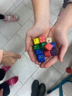 Výroba hrací kostky v 6. třídách