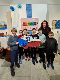 Umění z plastu 3. místo pro kluky z 4.B