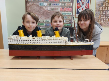Lego TITANIC míří do finále