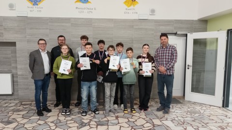 Předání cen medailistům školního kola zeměpisné olympiády