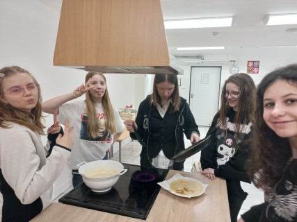 Essen und Trinken v praxi: Sedmáci vařili podle německých receptů