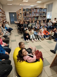 ŠKOLNÍ DRUŽINA - NÁVŠTĚVA KNIHOVNY